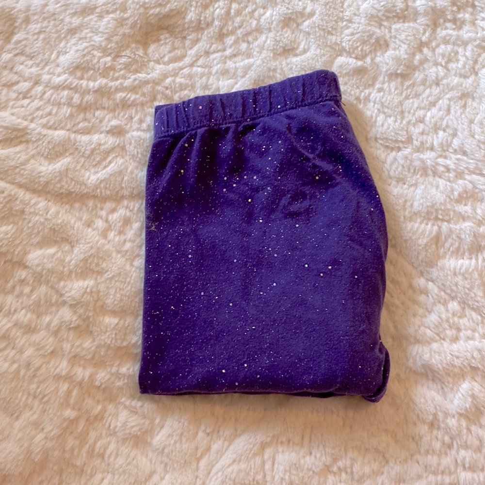 Purple leggings